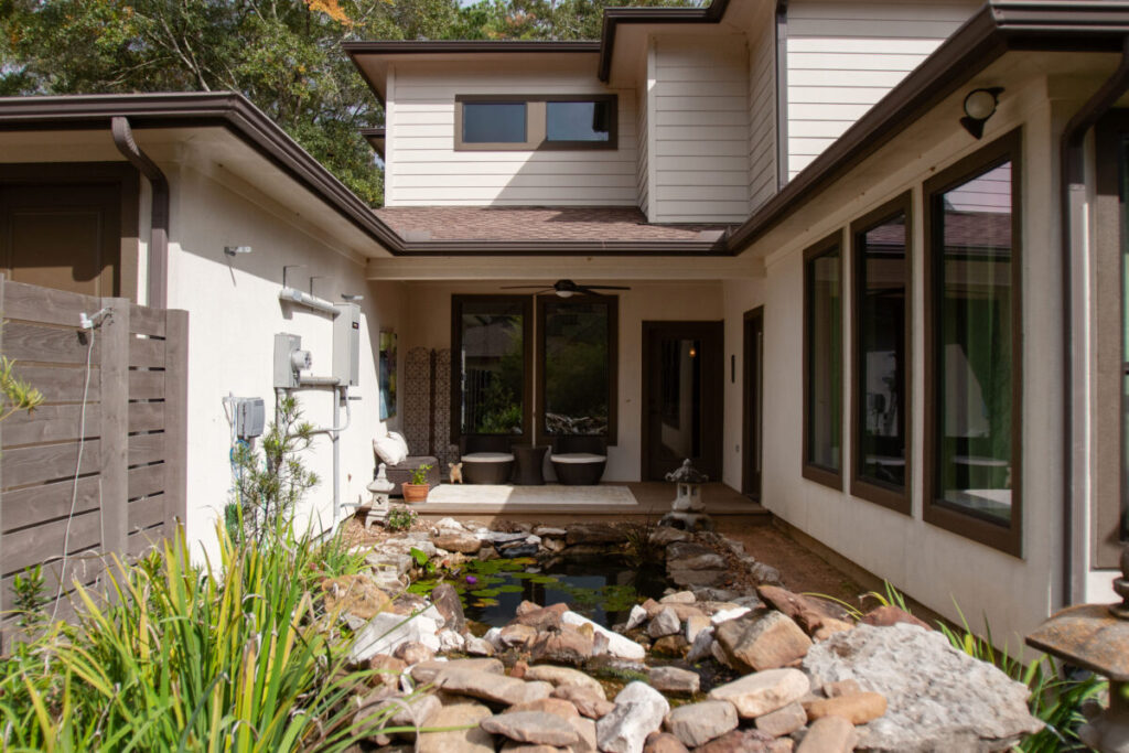 The Commons Project - S. Commons Dr
