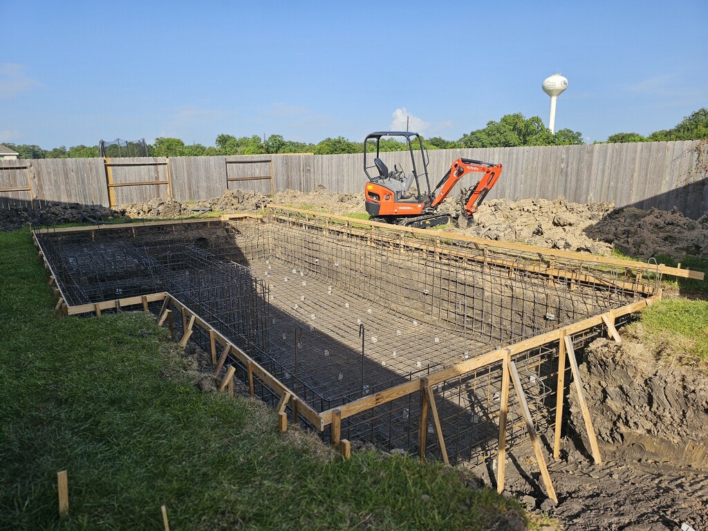 Texas Turf Tenders pool construction