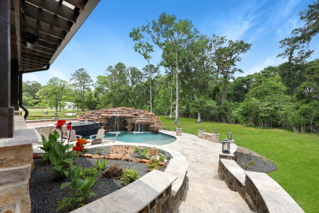 Remington Trail 2 - Custom Outdoor Living by Texas Turf Tenders