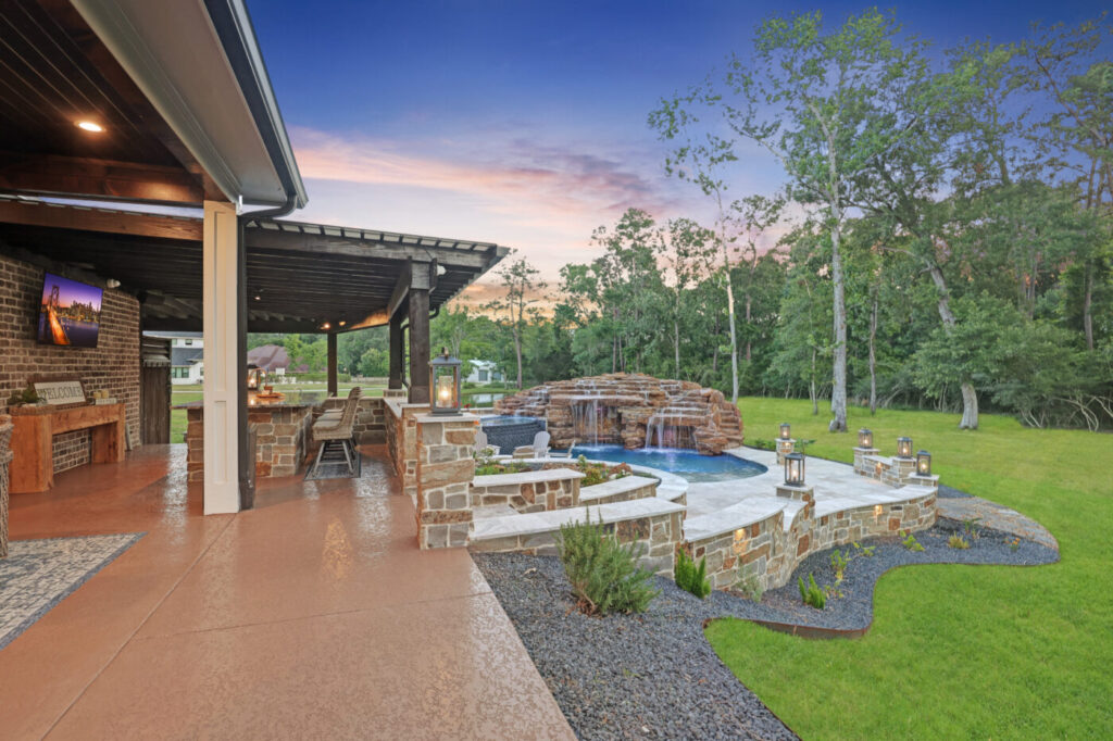 Remington Trail 2 - Custom Outdoor Living by Texas Turf Tenders