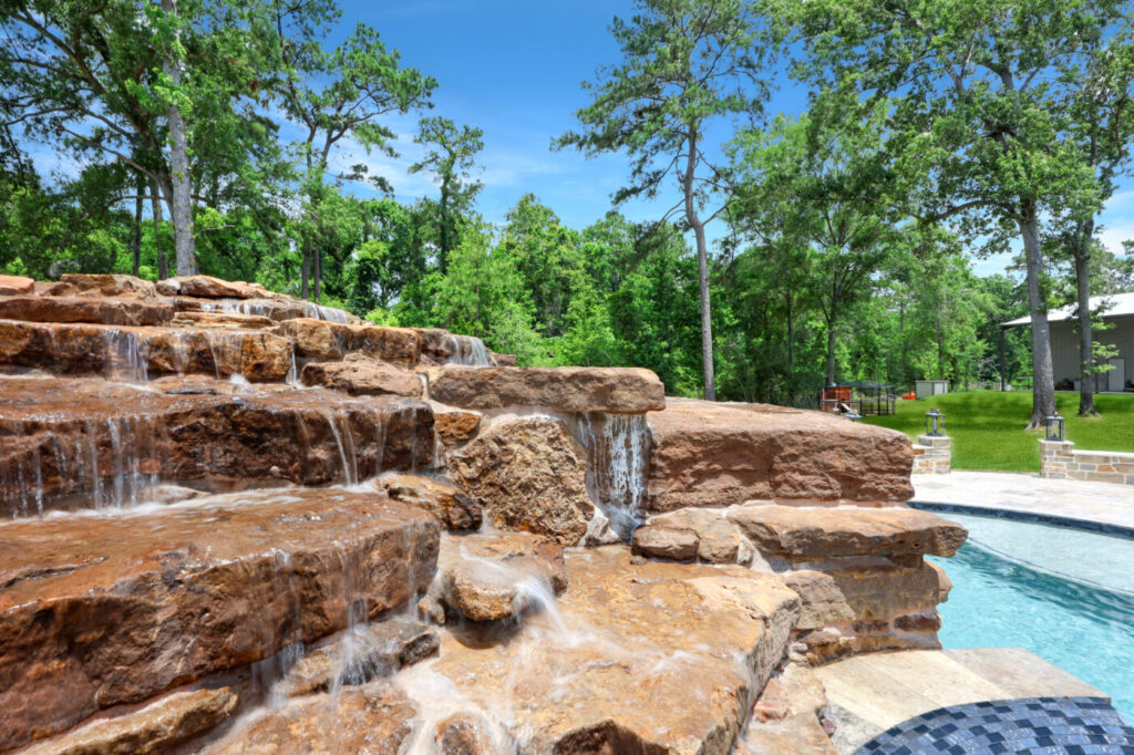 Remington Trail 2 - Custom Outdoor Living by Texas Turf Tenders