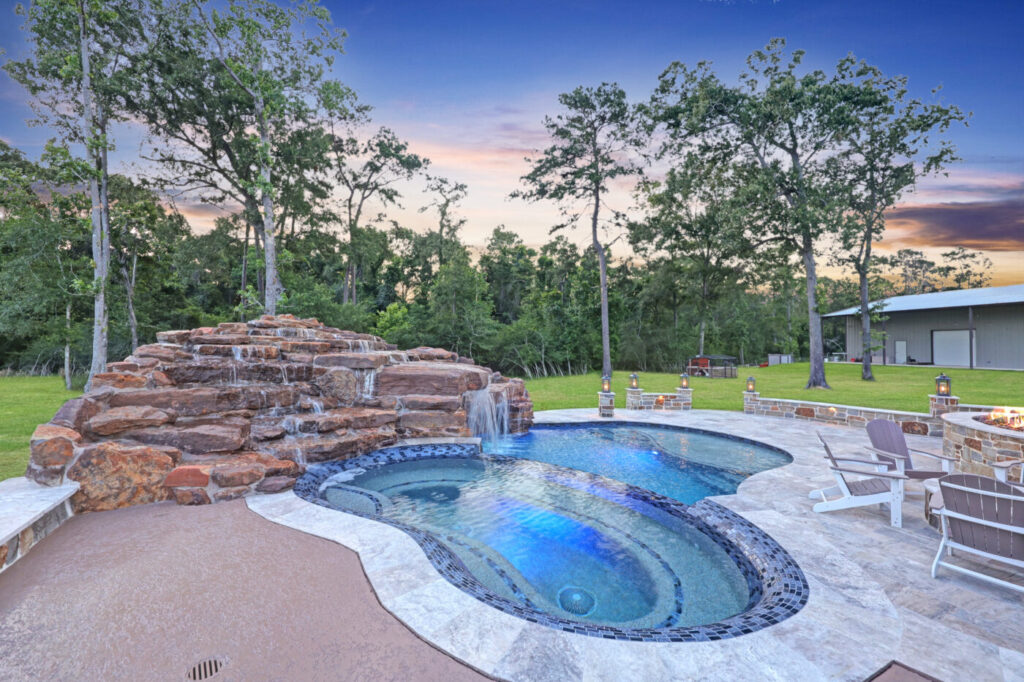 Remington Trail 2 - Custom Outdoor Living by Texas Turf Tenders