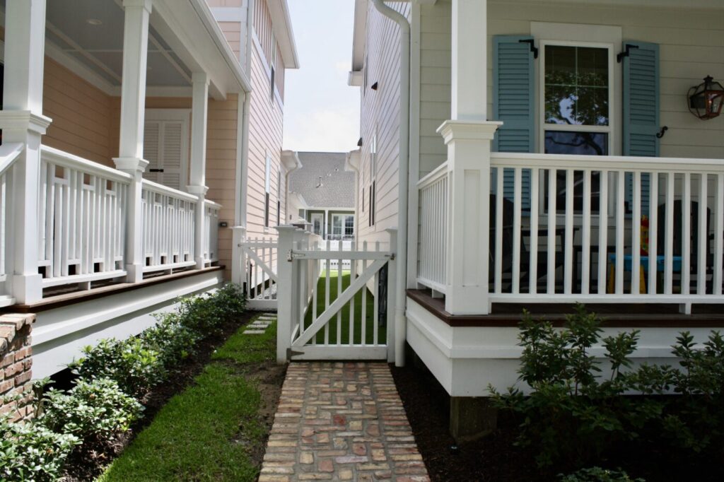 28th Porch Street Project photos - turf and hardscaping by Texas Turf Tenders