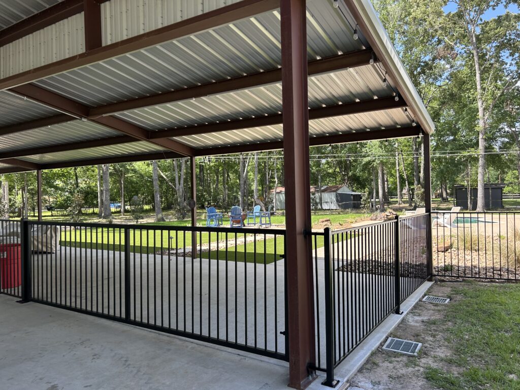 Commons Oak Dr