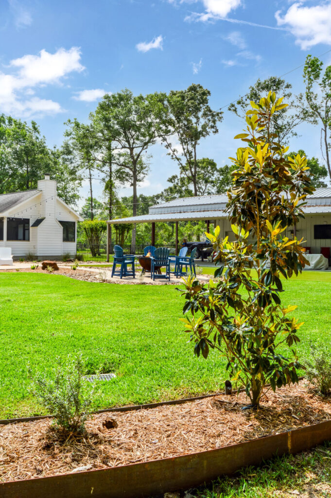 Commons Oak Dr
