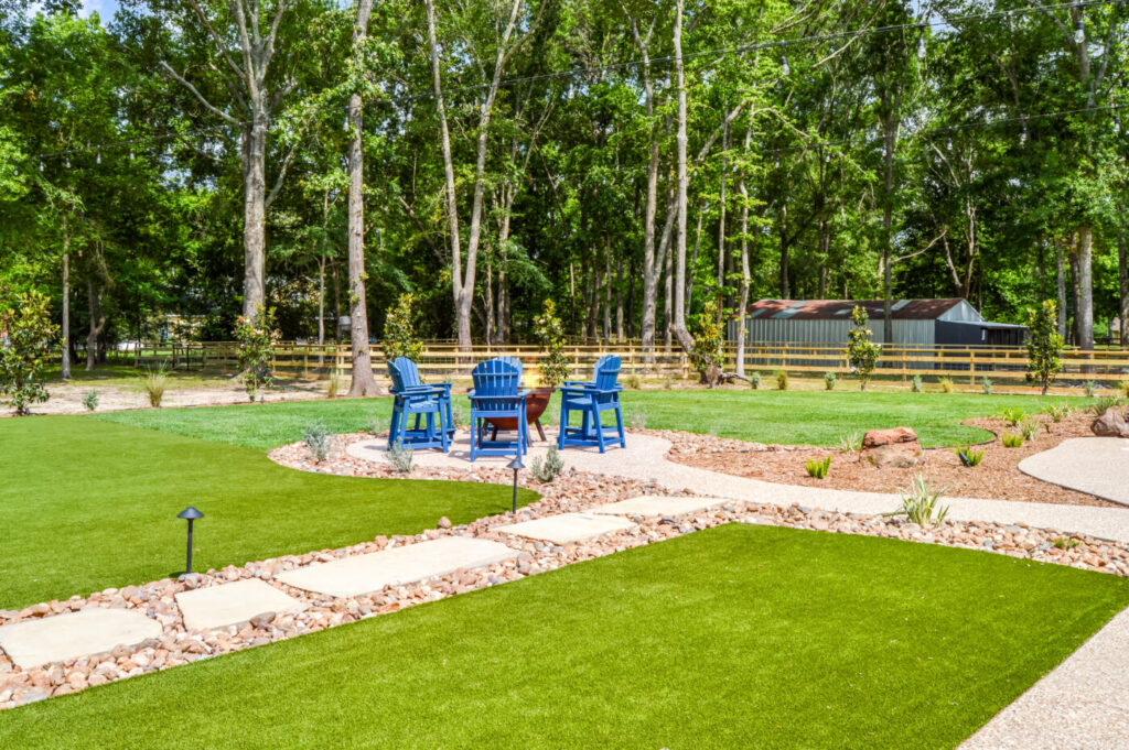 Commons Oak Dr