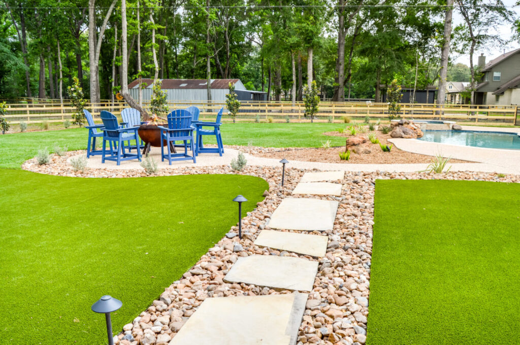Commons Oak Dr