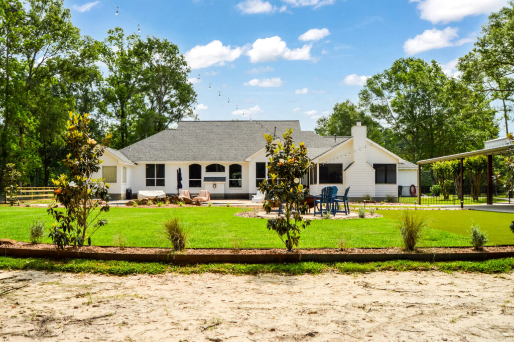 Commons Oak Dr