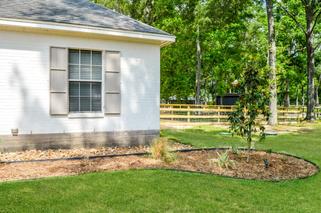 Commons Oak Dr