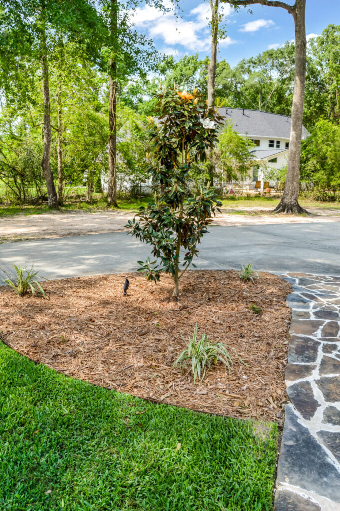 Commons Oak Dr