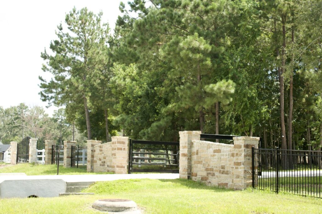 Remington Trail 3 - Privacy Wall