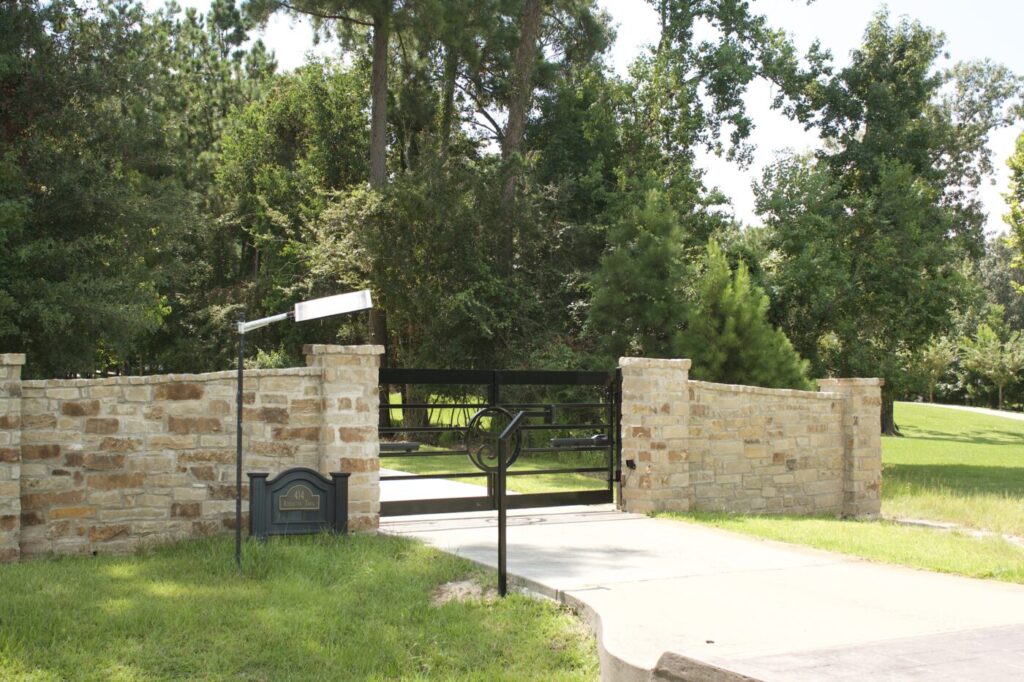 Remington Trail 3 - Privacy Wall