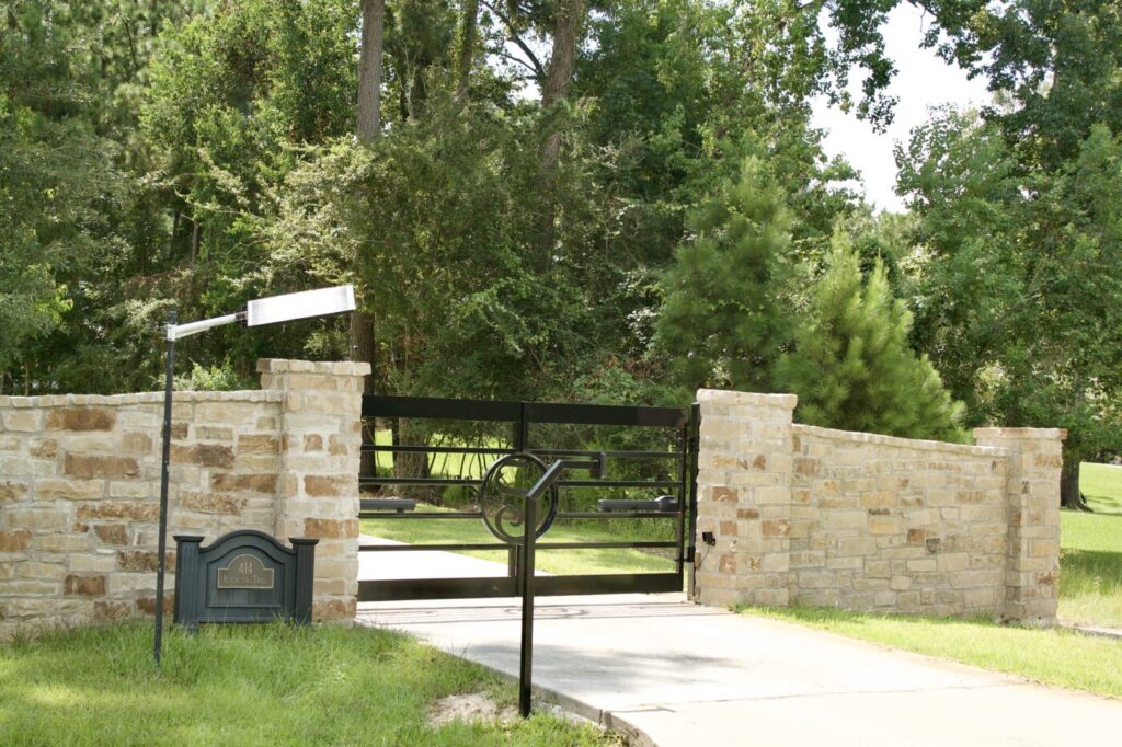 Remington Trail 3 - Privacy Wall