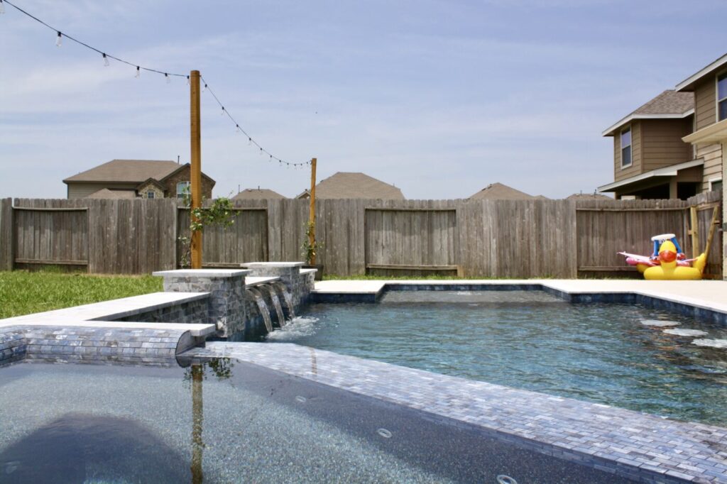 Texas Turf Tenders - custom pool, spa, and turf installation