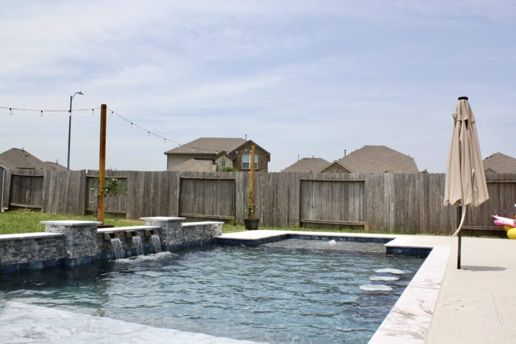 Texas Turf Tenders - custom pool, spa, and turf installation